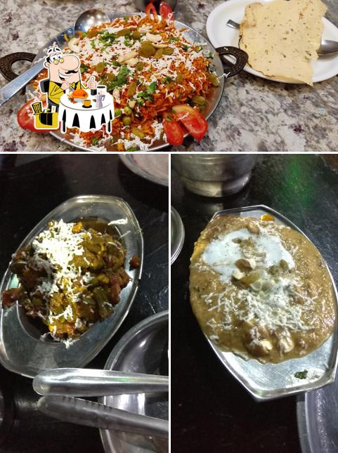 Food at Yogiraj restaurant