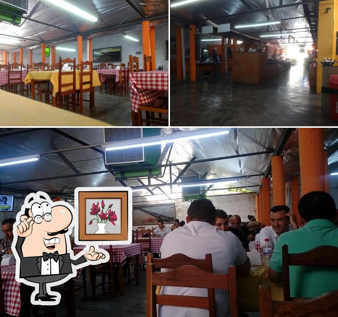 Veja imagens do interior do Restaurante Lá em Casa