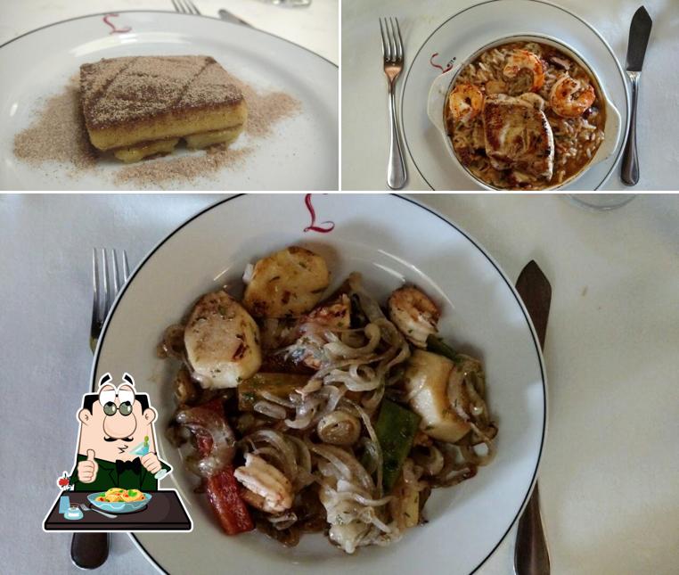 Comida em Restaurante Leite