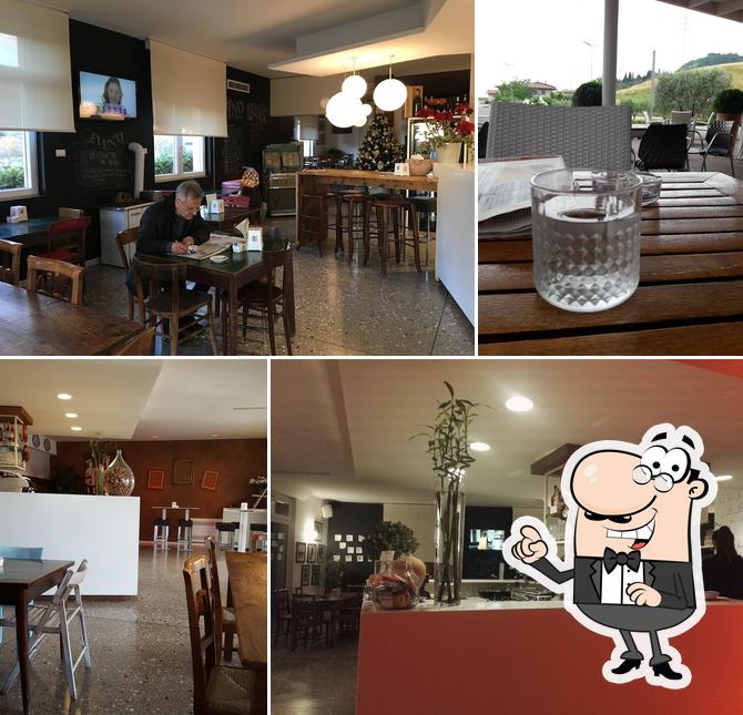 Siediti a un tavolo di Bar Munari