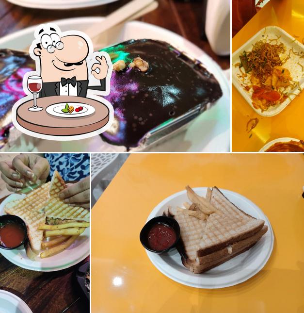 Meals at Cup 2 Mug
