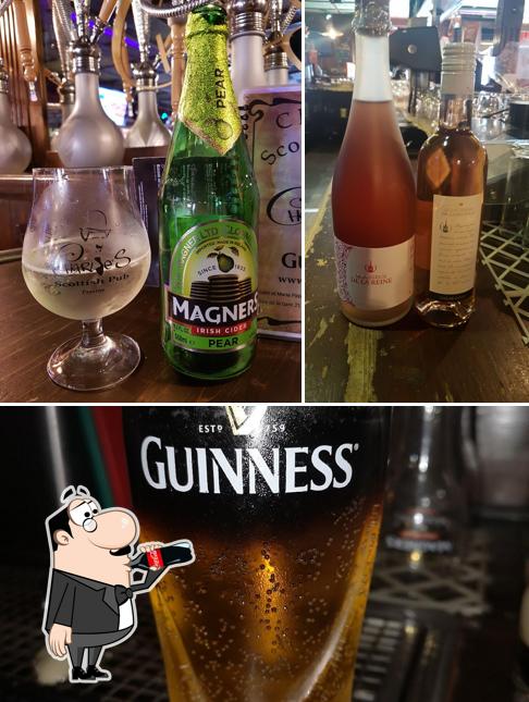 Prenditi un drink dal menu