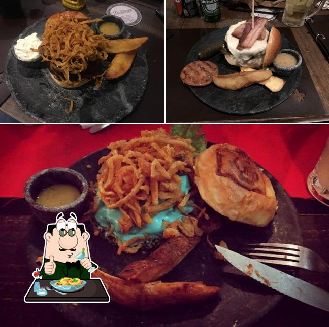 Comida em Taverna Medieval