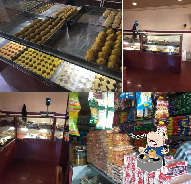 Food at Sri krishna sweets house