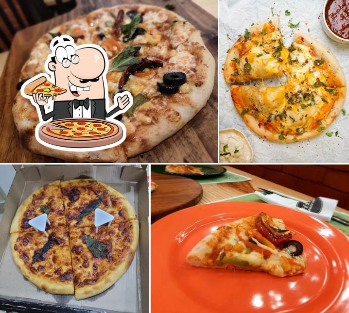 At 1441 Pizzeria Mira Road, you can order pizza
