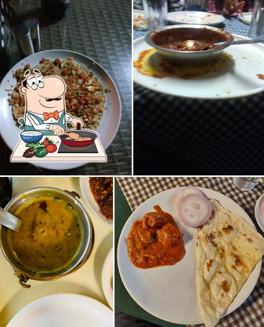 Chicken curry at Hotel Palace Plaza