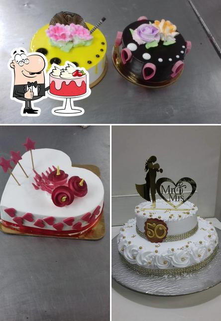 See this image of Souffle Cake Shop Gaondevi Mandir