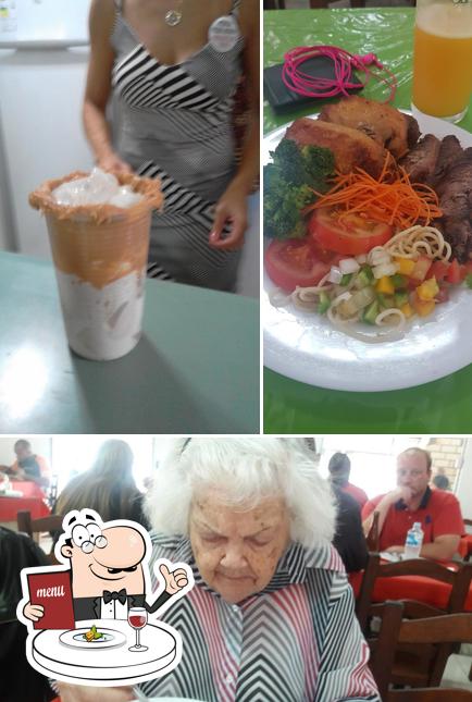 Entre diversos coisas, comida e interior podem ser encontrados a Restaurante e Churrascaria Brasa Viva
