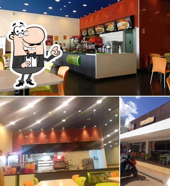 Veja imagens do interior do Giraffas Samambaia Sul