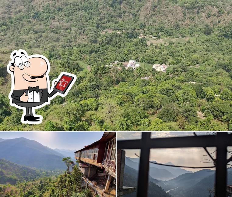 The exterior of Hills View Family Restaurant