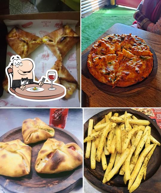 Food at ALVIN PIZZA nangal