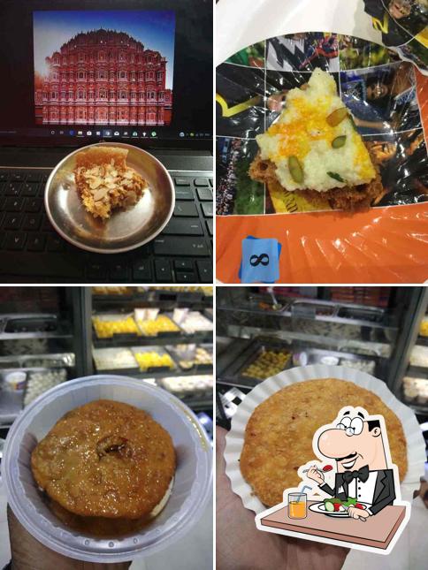 Food at Rawat Misthan Bhandar