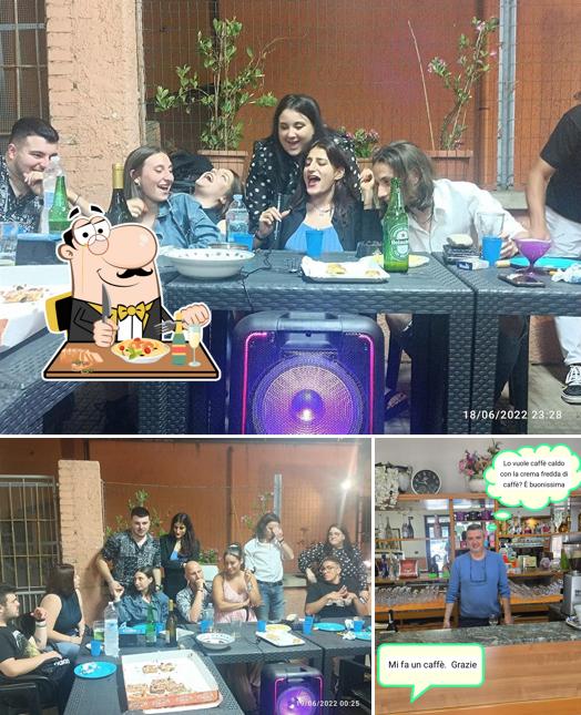La foto di cibo e interni da Bar del Borgo