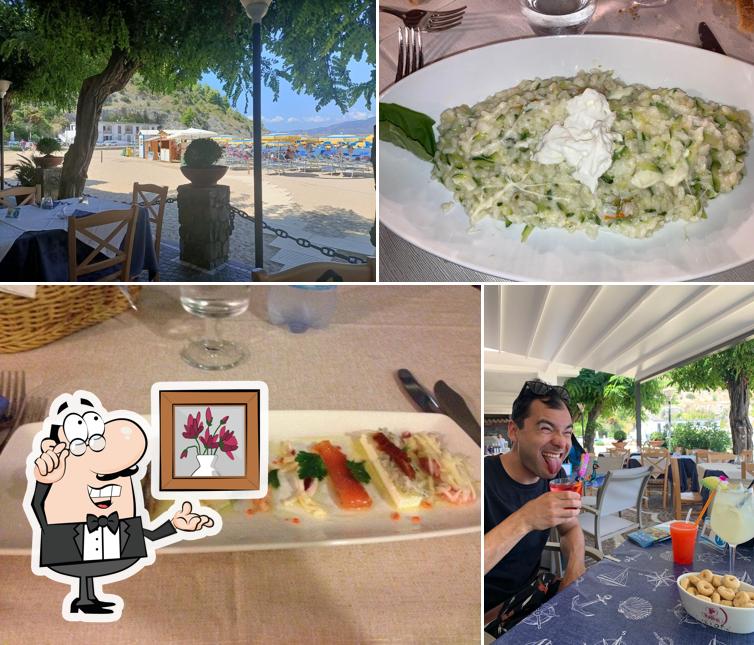 Gli interni di La Taverna Del Porto