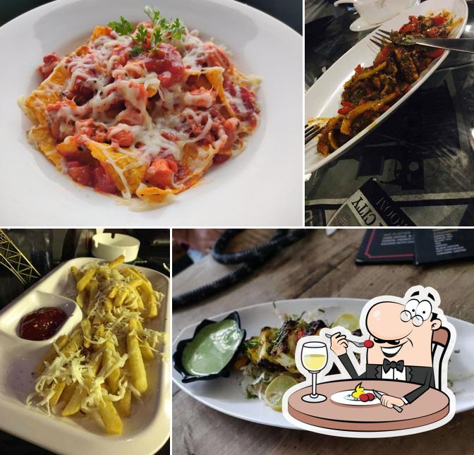 Meals at Draggers cafe