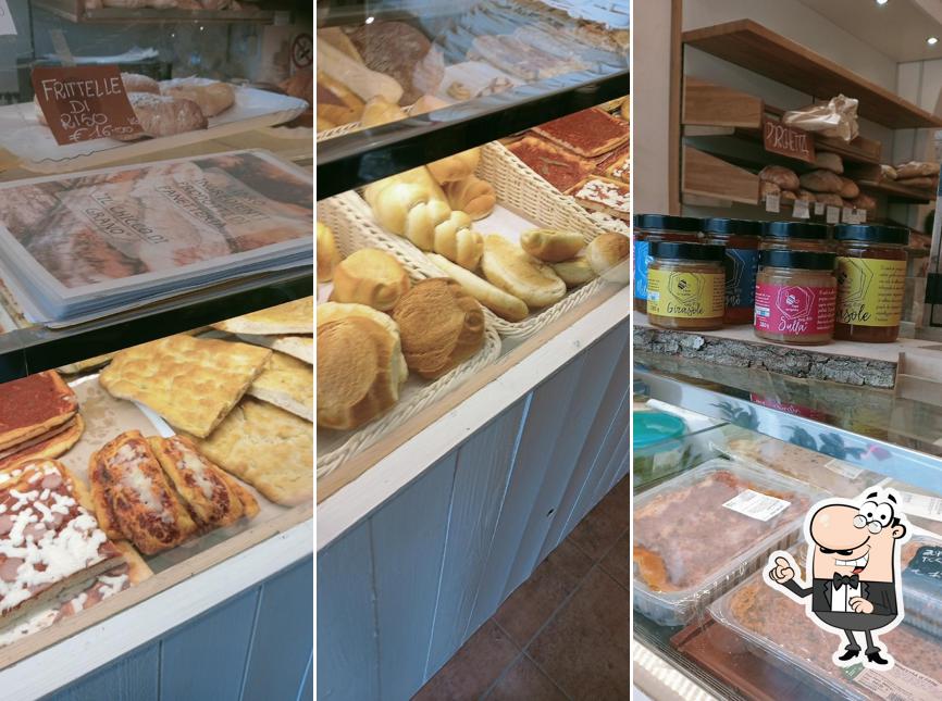 Siediti a un tavolo di Panetteria " Il Chicco Di Grano"