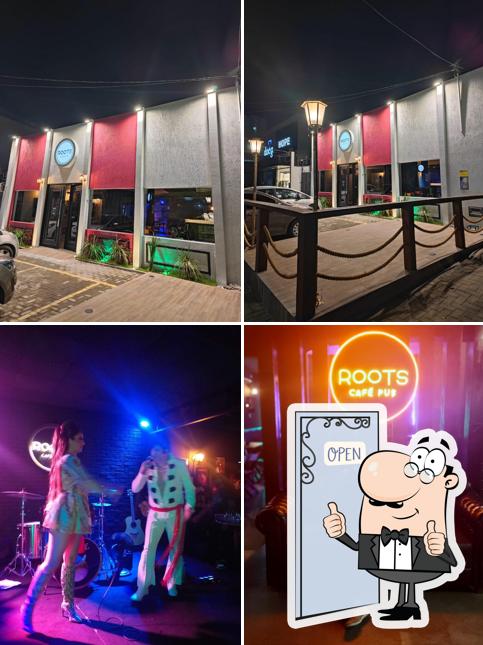 Roots Rock Pub