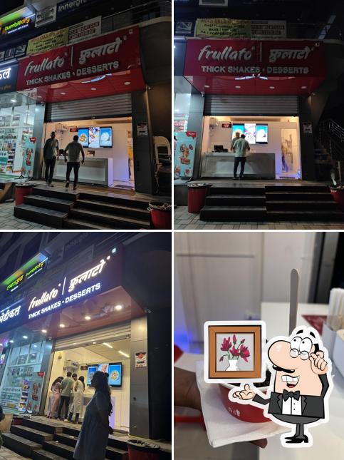 The interior of Frullato Thickshakes & Desserts