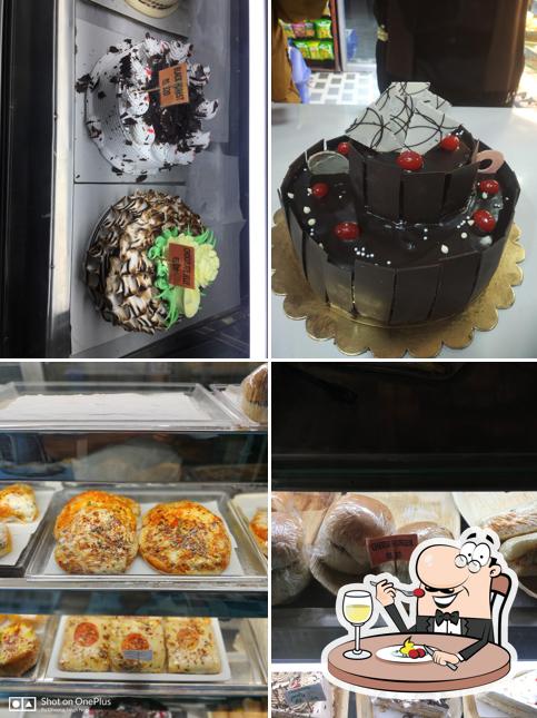 Food at Hari Bakers & Food Plaza