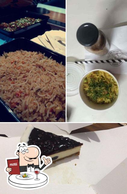 Fried rice and cheesecake at The Hazelnut Factory - Gomti Nagar