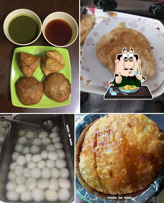Food at Bajrang's Bikaner