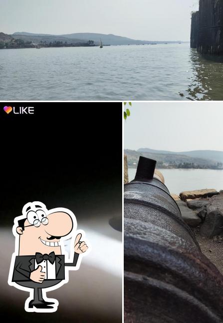 Bunty Restaurant And Bar