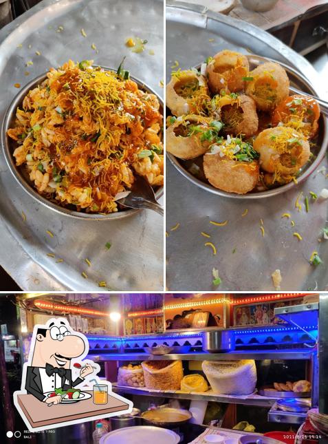 Food at Shree Mahalaxmi Bhel Puri & Ice-cream Sentor श्री महालक्ष्मी भेळ पुरी & आईसक्रीम सेंटर