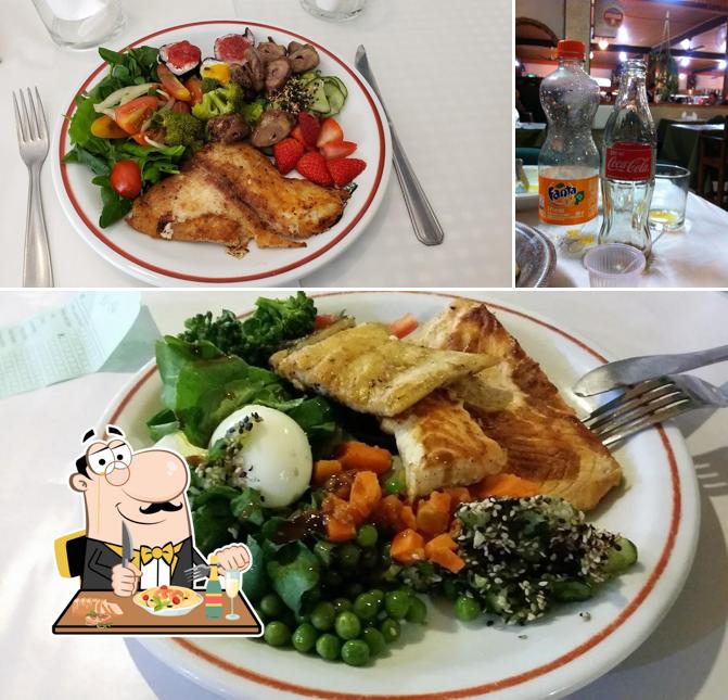 A comida e cerveja do restaurante