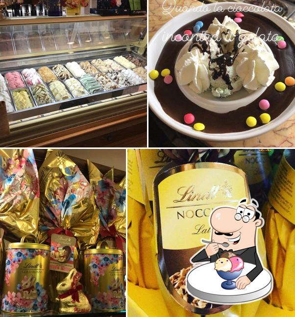 Bar Caffè Dragoni serve un'ampia selezione di dessert
