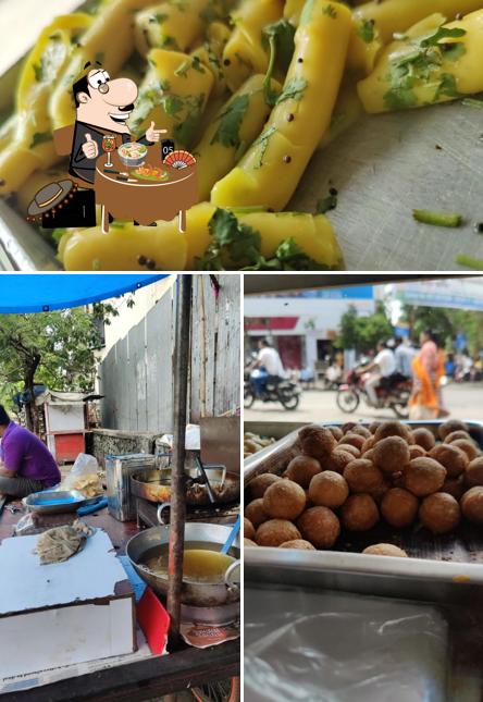 Food at Junagadh farsan mart