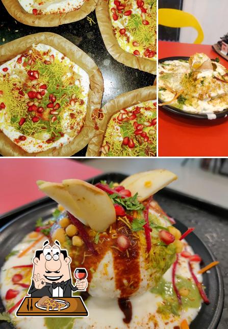 Try out pizza at Banarasi Jalpan