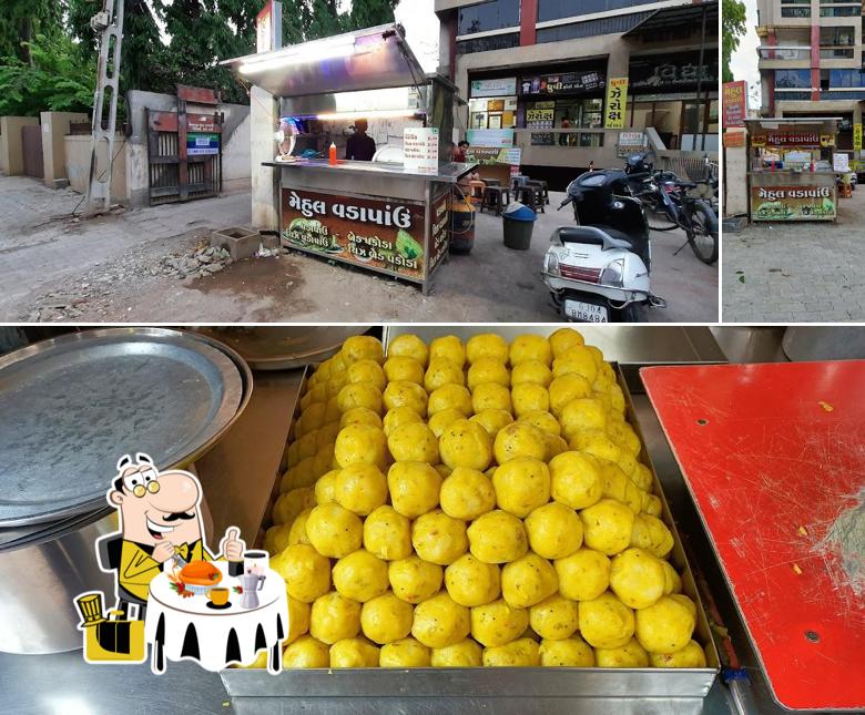 Among different things one can find food and exterior at Mehul Vadapav