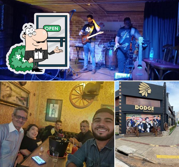 O exterior do Dodge American Bar