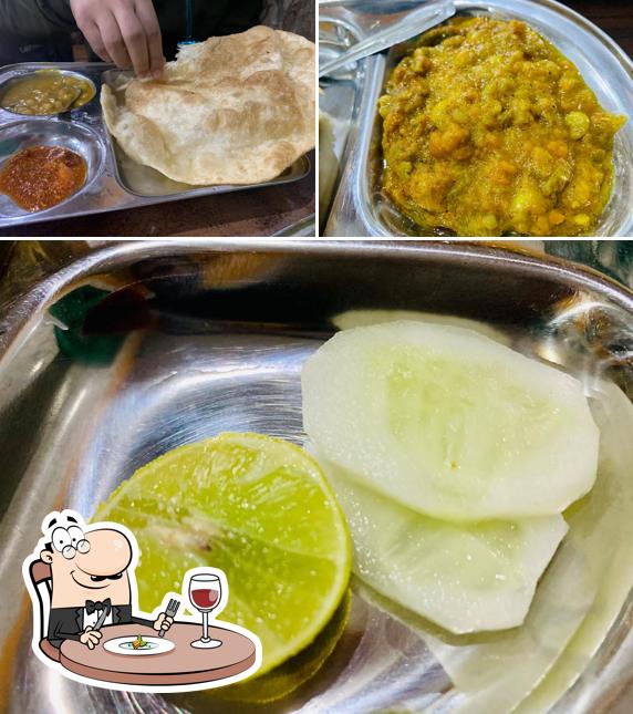 Food at Gama Mohanta & Sons
