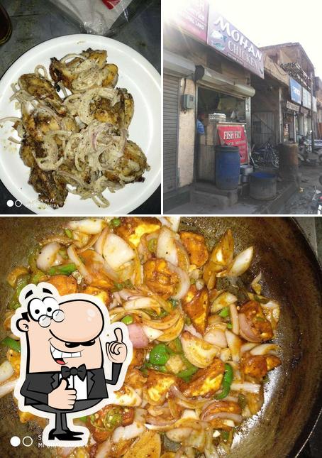 Look at the image of Mohan Chicken & Fish Corner