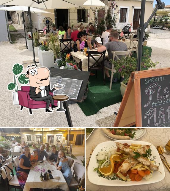 Dai un'occhiata agli interni di La Taverna