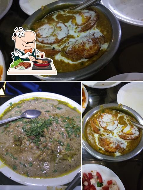 Try out meat dishes at Ambaliya Egg Zone