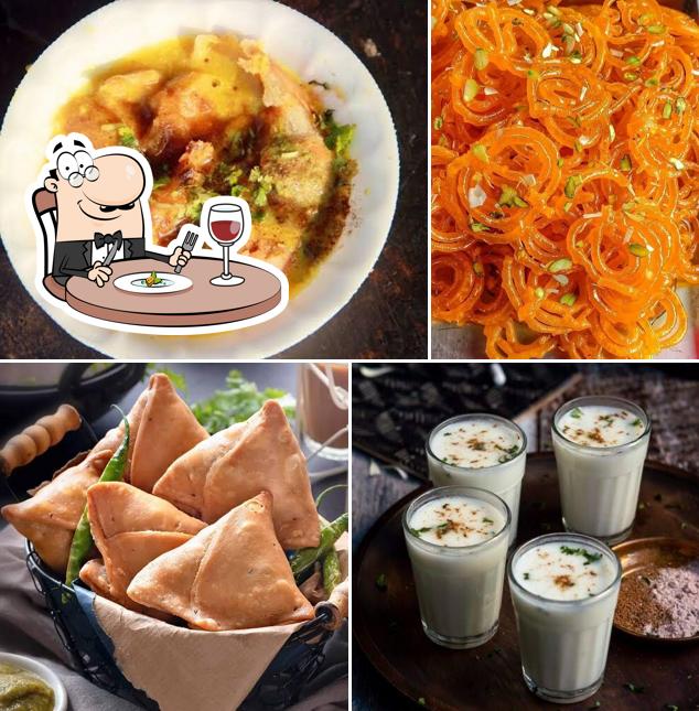 Food at MAHAVEER PRIME KACHORI BHANDAR