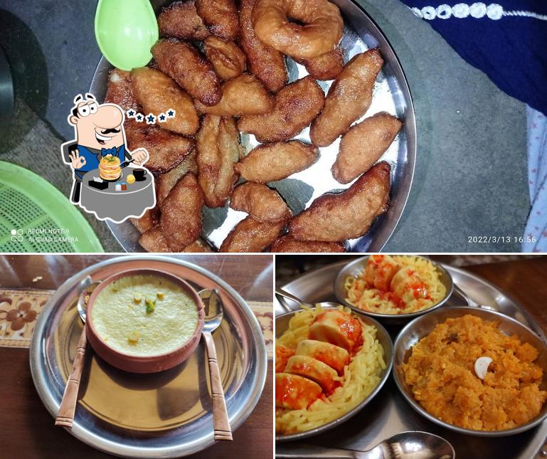 Food at Oudh 1590 - Madhyamgram