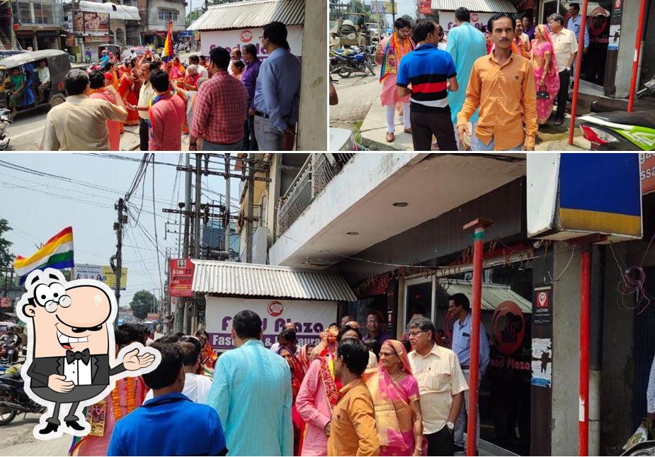 Look at this pic of Bb's FOOD PLAZA বি বি’ছ ফুড প্লাজা