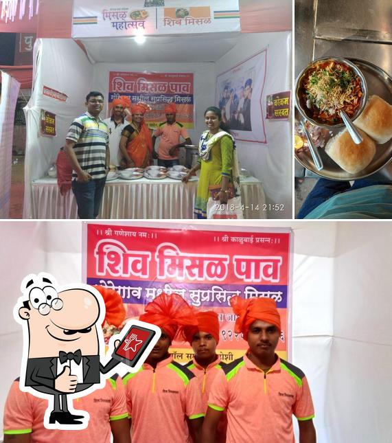 See the image of shiv misalpav / vadapav