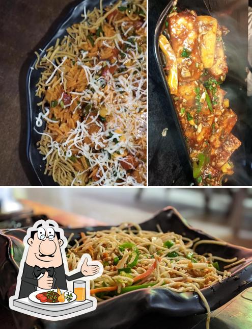 Food at Trishiv chinese corner vesu