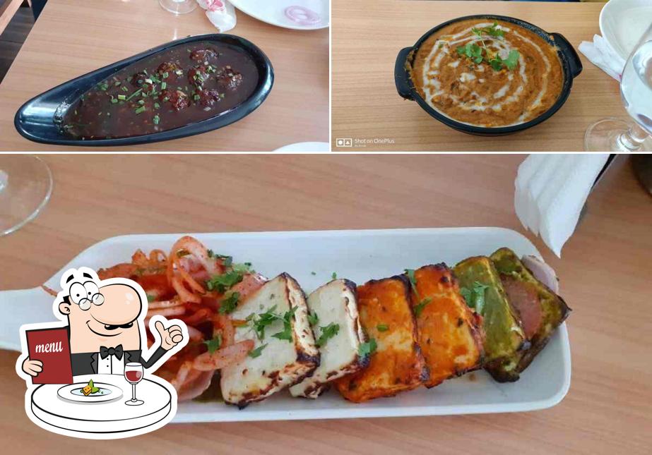 Food at The Rasoiya Street