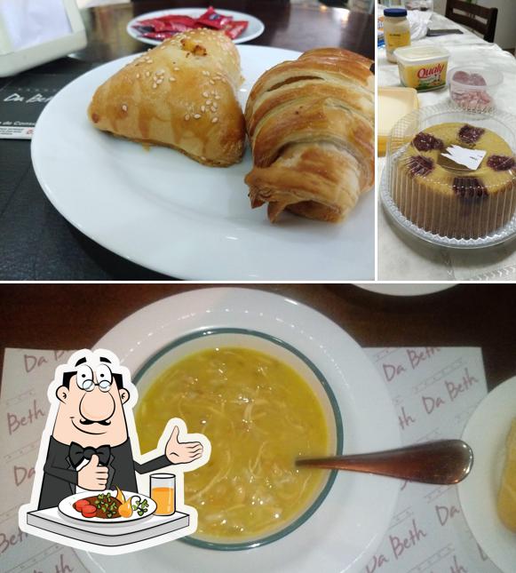 Comida em Padoca da Beth