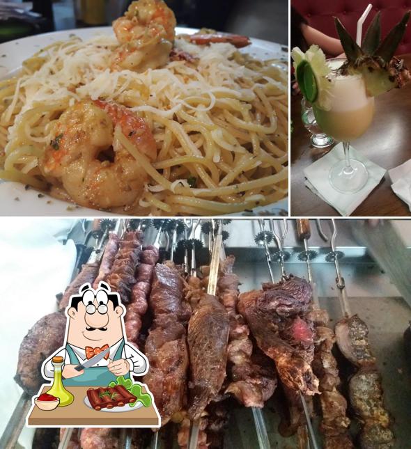 Costelas de porco em Farol Churrascaria e Choperia