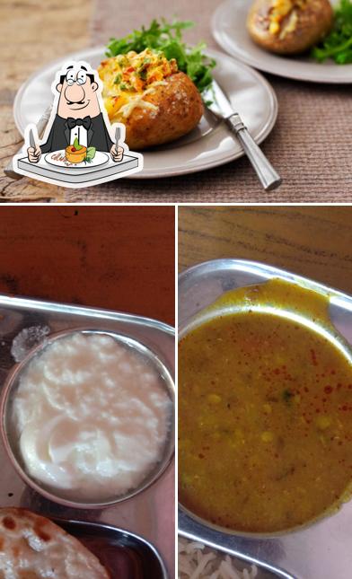 Food at Hariom Restro