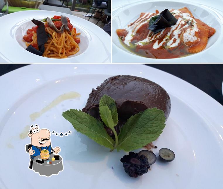 Platti al Ristorante La Masseria Mediterranean Grill