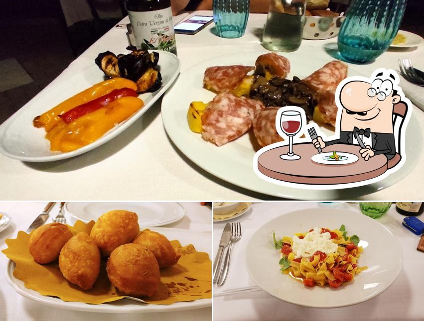 Cibo al Trattoria Pizzeria Al Senato