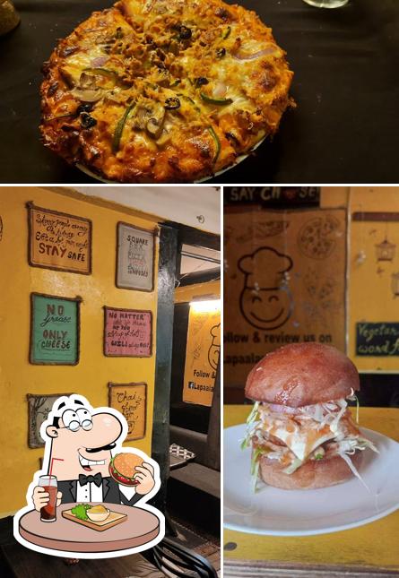 Order a burger at lapaalap