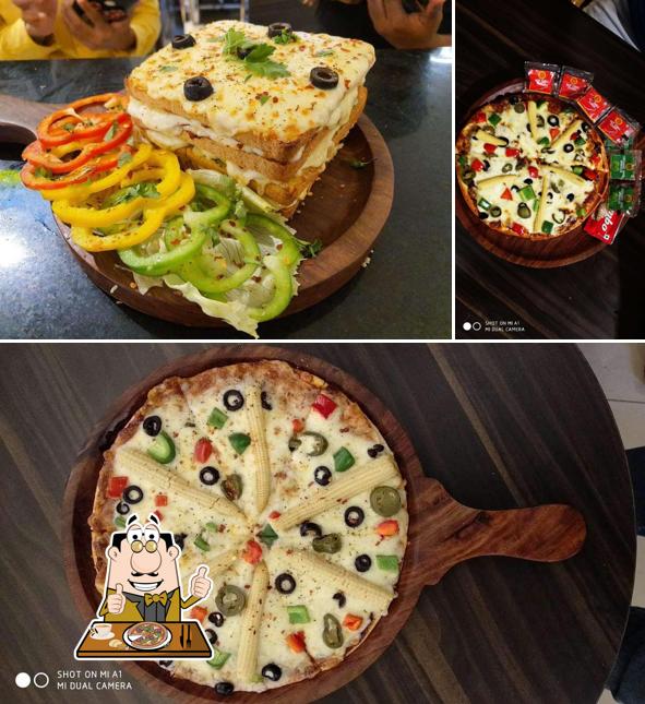 Pick pizza at Pokket Cafe